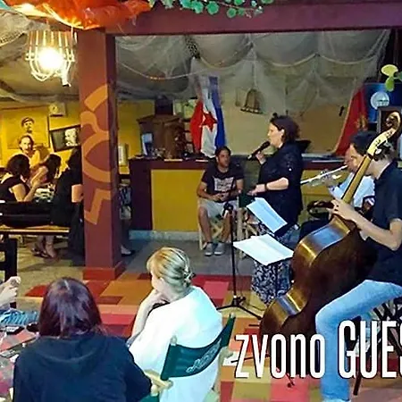 Szálloda Zvono 3*